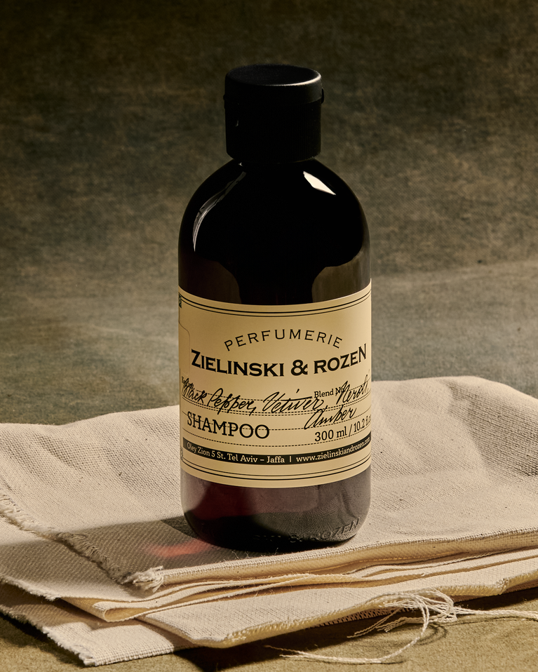 Black pepper, Vetiver, Neroli, Amber