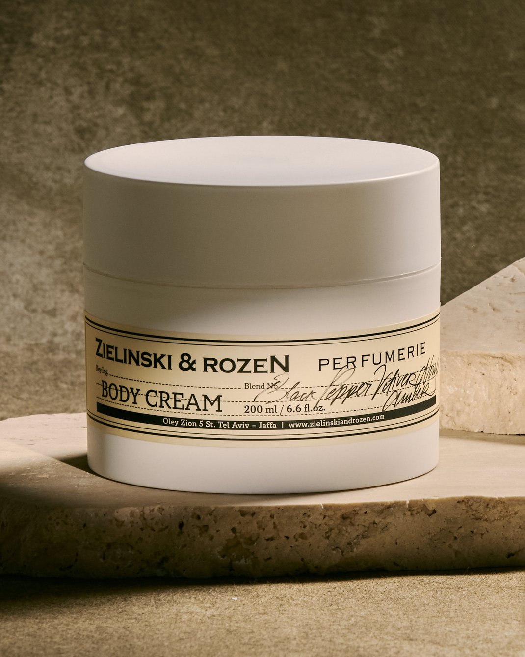 Black Pepper, Vetiver, Neroli, Amber