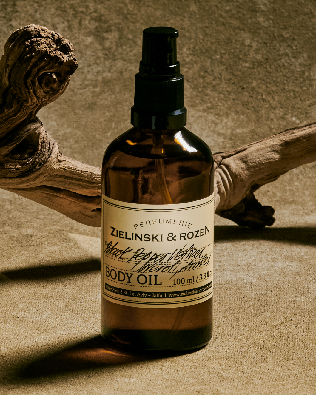 Schwarzer Pfeffer, Vetiver, Neroli, Amber