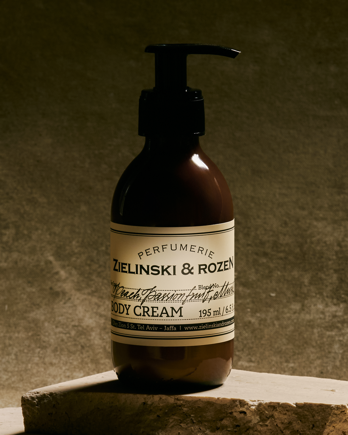 Peach, Passion fruit, Musk
