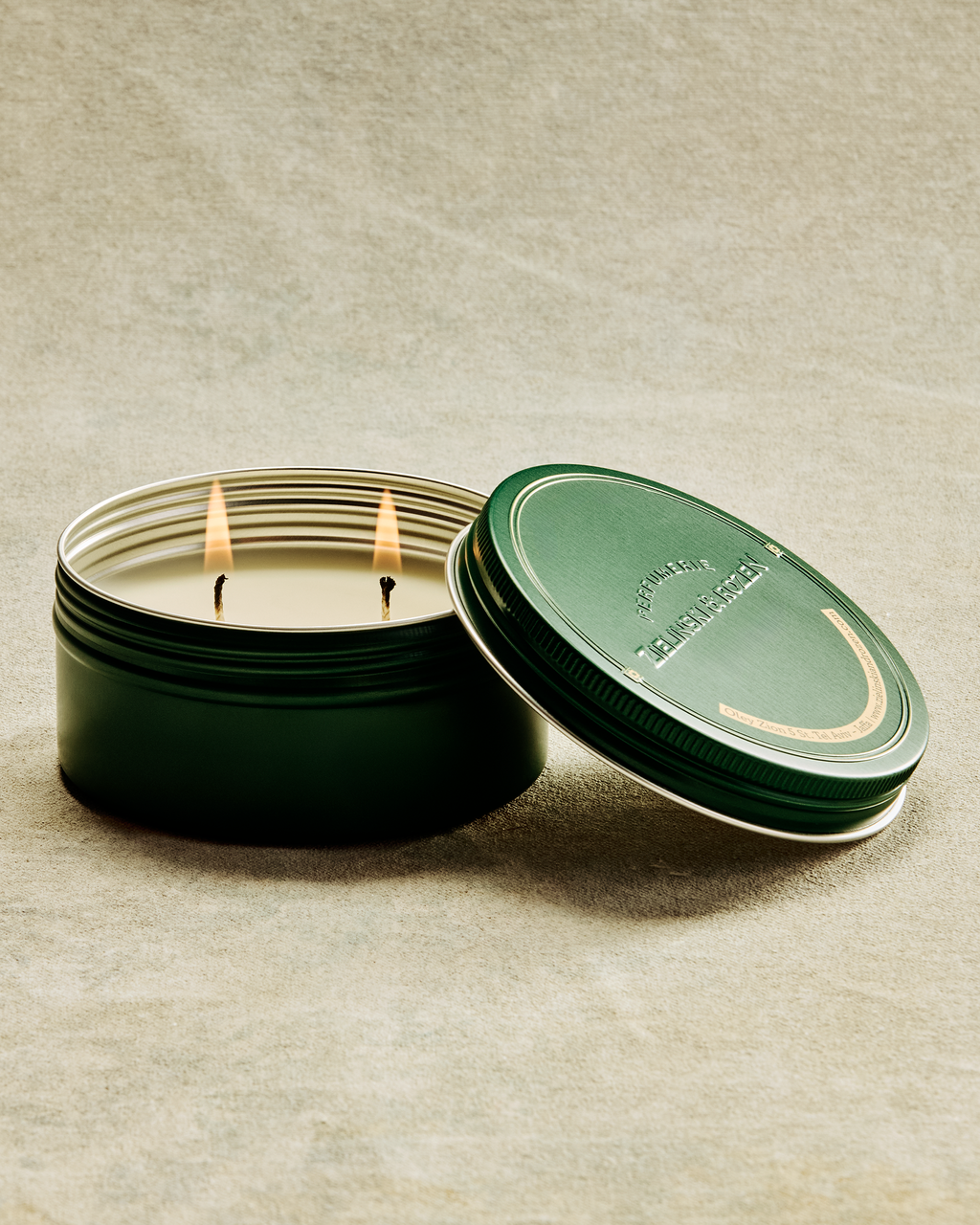 Black Pepper, Vetiver, Neroli, Amber