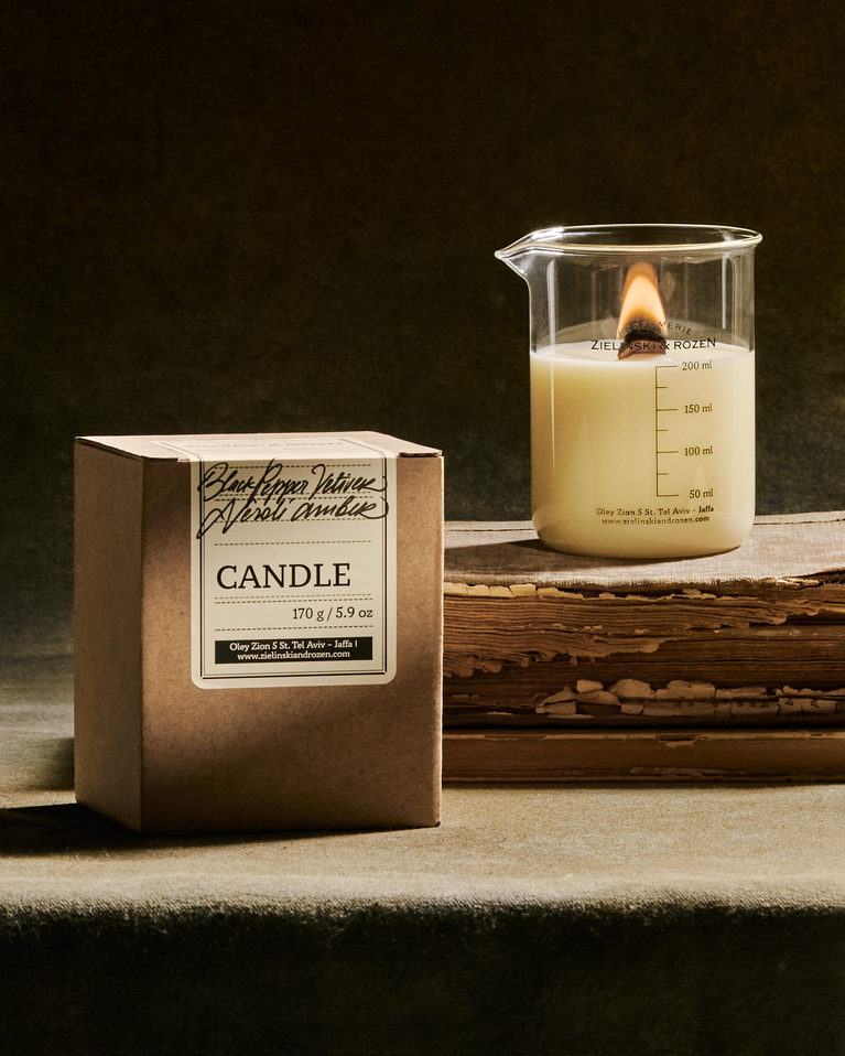 Black Pepper, Vetiver, Neroli, Amber