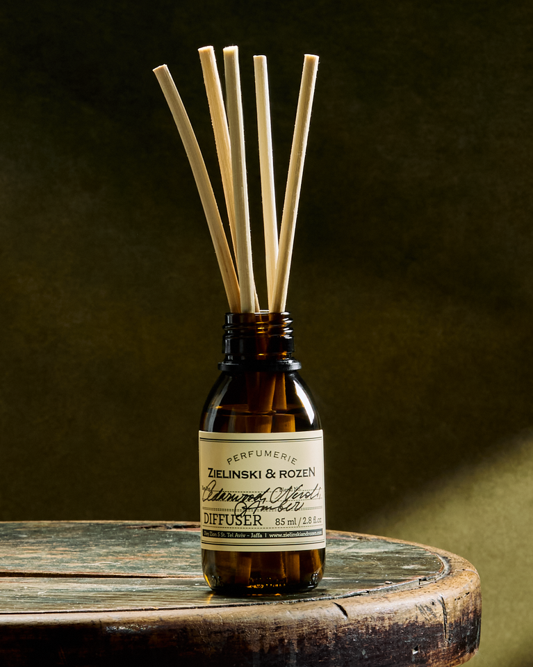 Cedarwood, Neroli, Amber