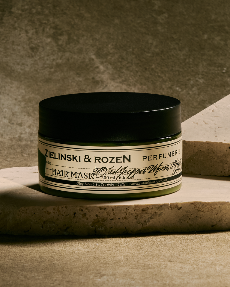 Black Pepper, Vetiver, Neroli, Amber