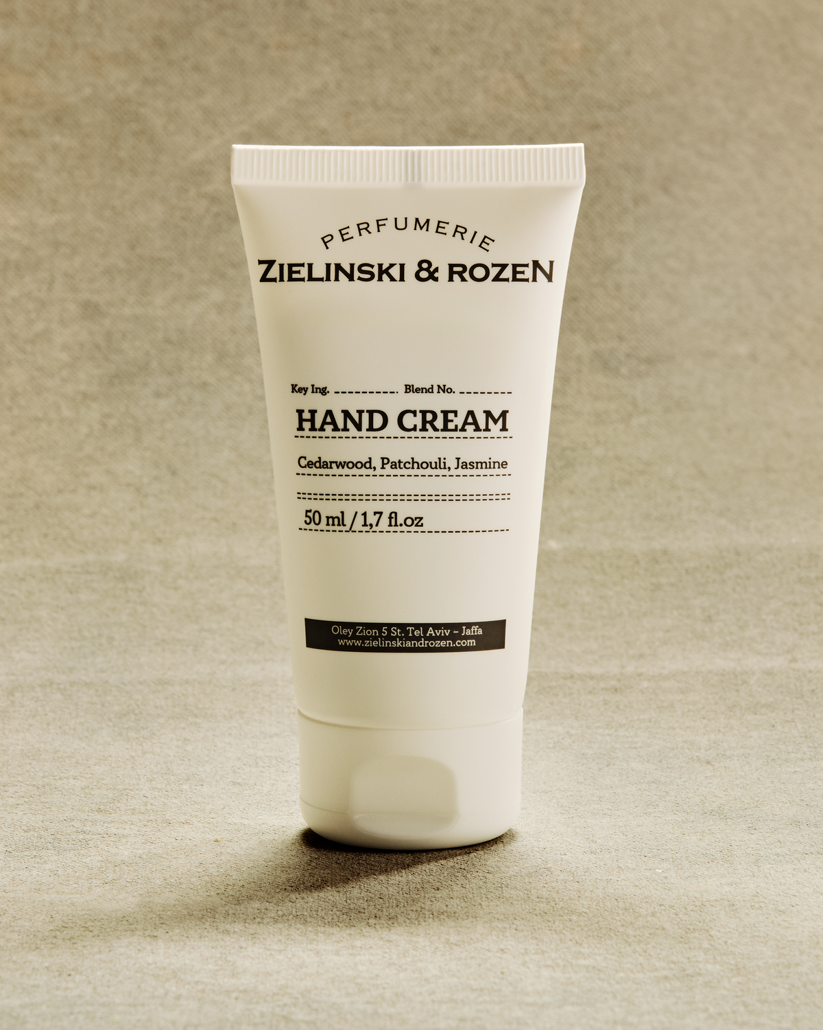 Cedarwood, Patchouli, Jasmine – Zielinski & Rozen Europe