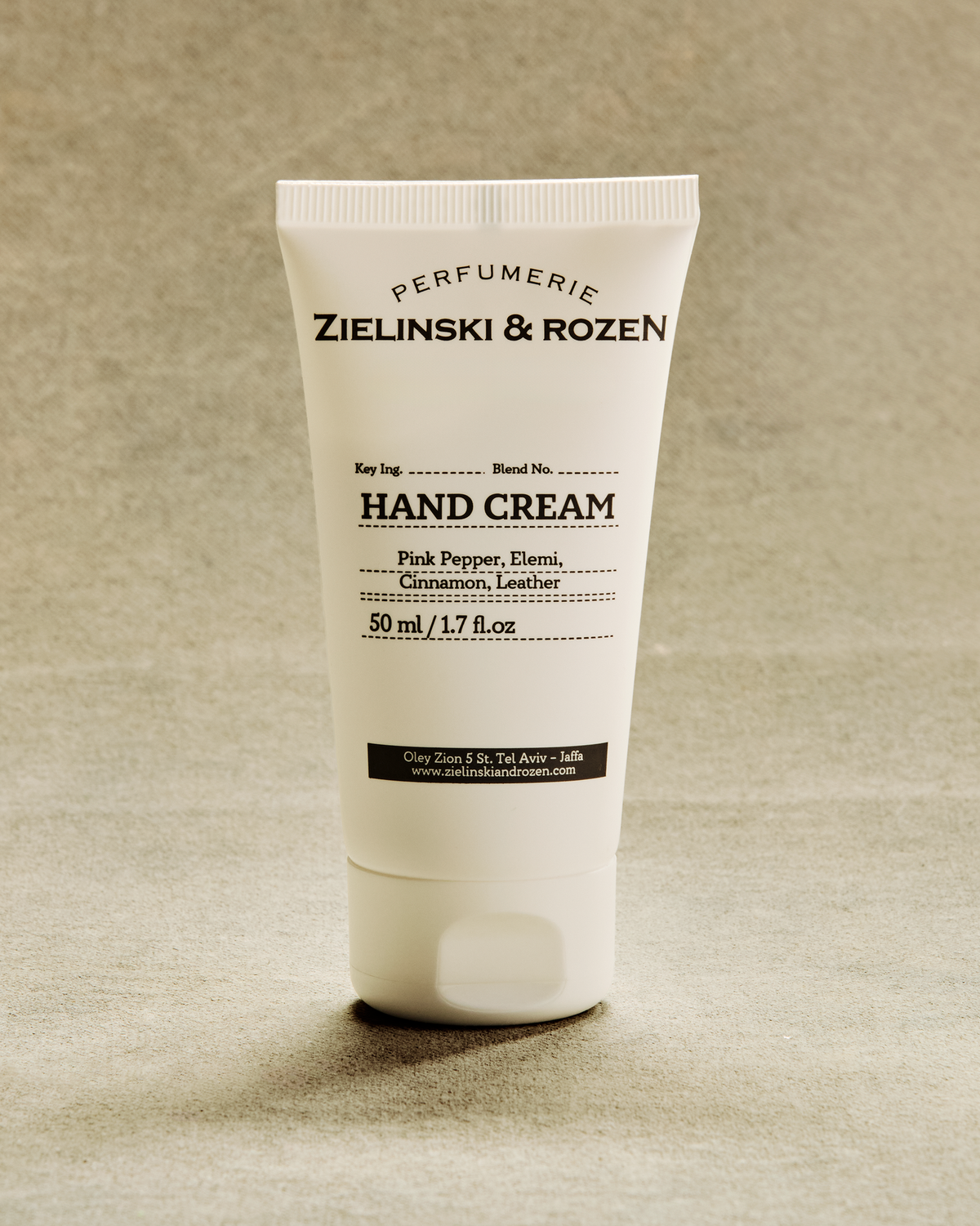 Pink Pepper, Elemi, Cinnamon, Leather – Zielinski & Rozen Europe