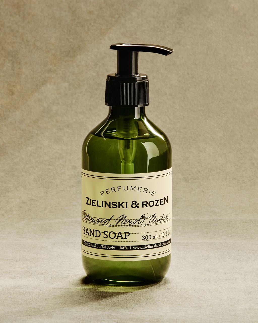 Cedarwood, Neroli, Amber