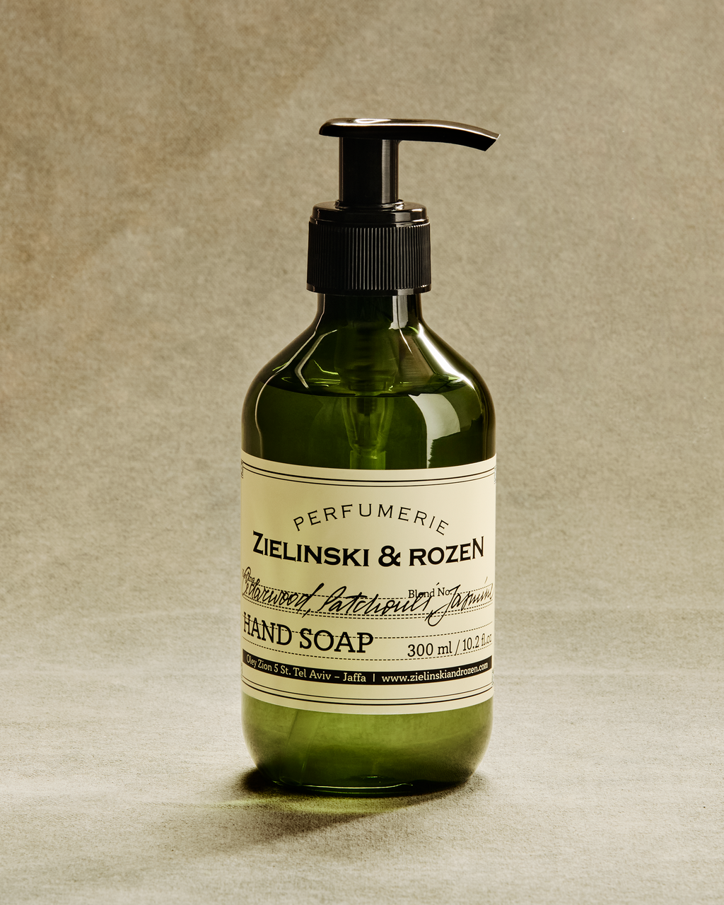 Cedarwood, Patchouli, Jasmine
