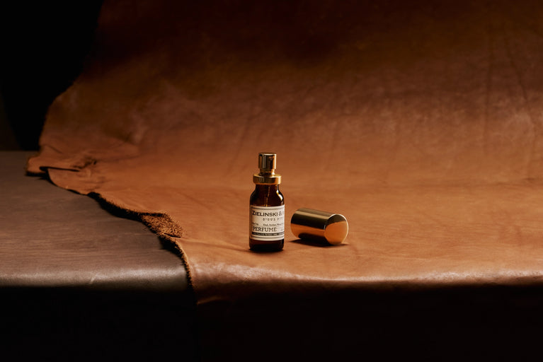 Oud, Amber, Wood Blend