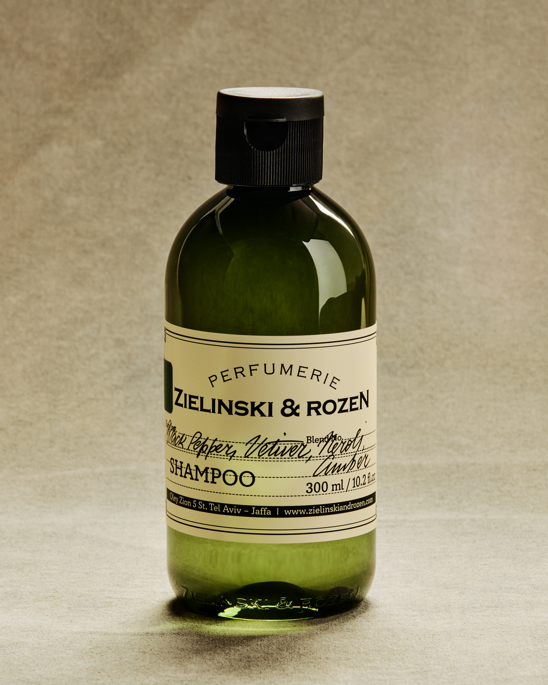 Black pepper, Vetiver, Neroli, Amber